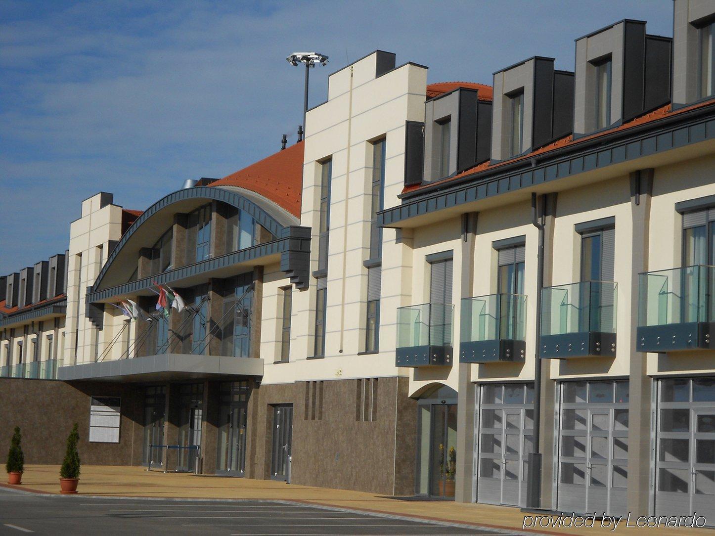 Gokart Hotel Kecskemét Exterior foto