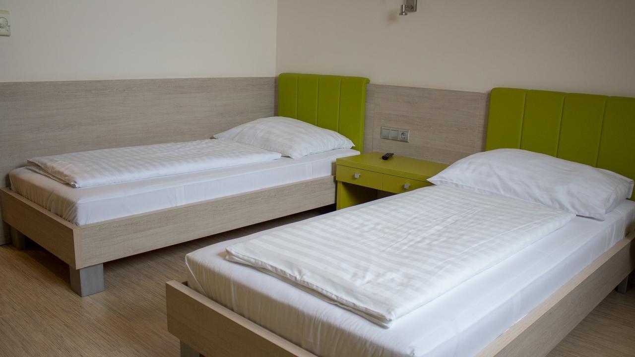 Gokart Hotel Kecskemét Exterior foto