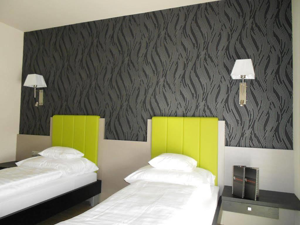 Gokart Hotel Kecskemét Exterior foto