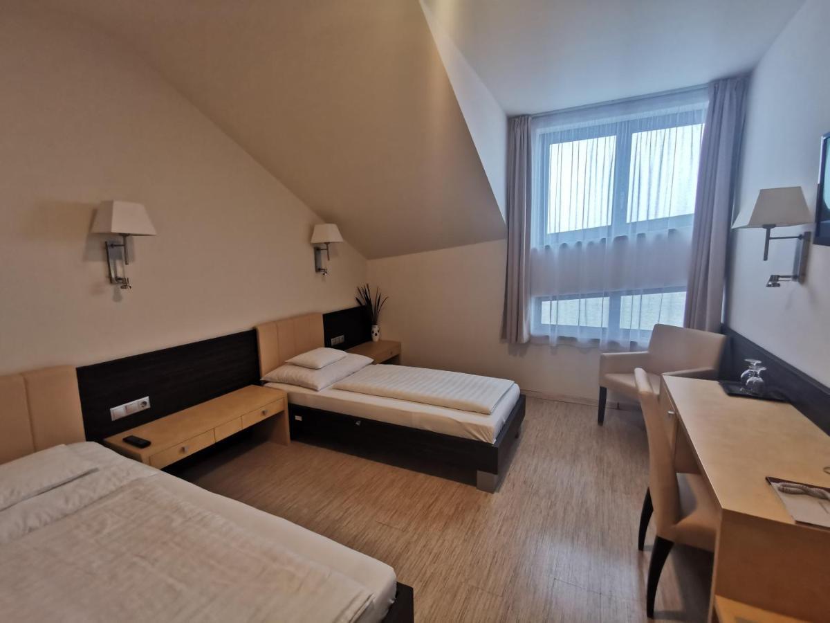 Gokart Hotel Kecskemét Exterior foto